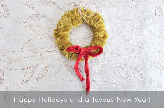 happy-holiday-wreath-nd-570