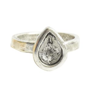 Ring Organic Bezel Mini Drop Size 8Antique Silver
