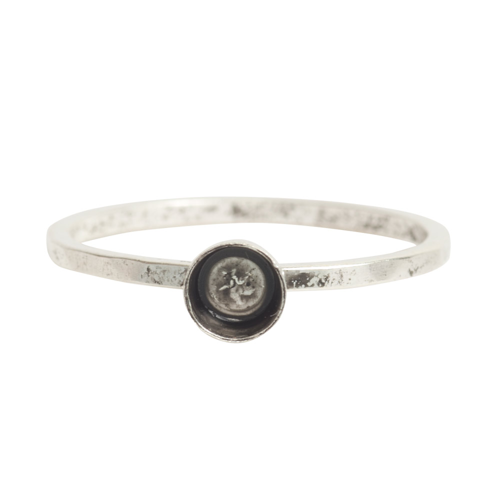 Ring Hammered Thin Bitsy Circle Size 8Antique Silver