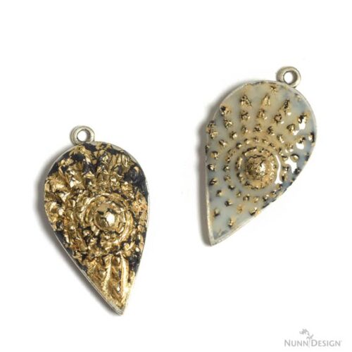 Sculpted Crystal Clay with Gilding Flakes