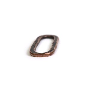 Hoop Hammered Small Elongated Oval<br>Antique Copper